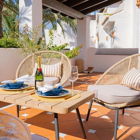 Apartamento Luxurious penthouse in Ventura del Mar, Puerto Banus. Marbella Exterior foto