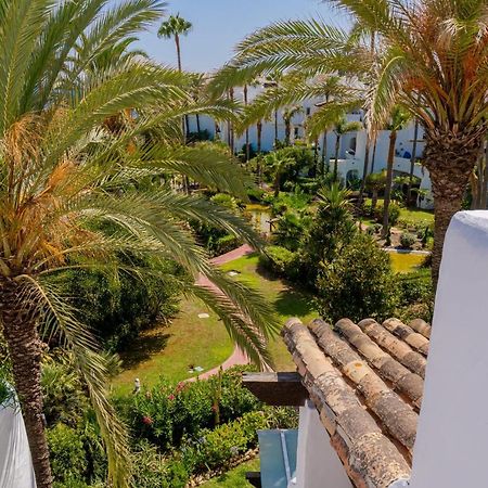 Apartamento Luxurious penthouse in Ventura del Mar, Puerto Banus. Marbella Exterior foto