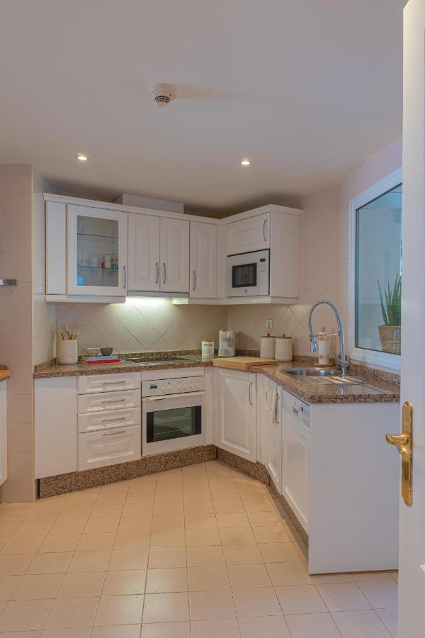 Apartamento Luxurious penthouse in Ventura del Mar, Puerto Banus. Marbella Exterior foto